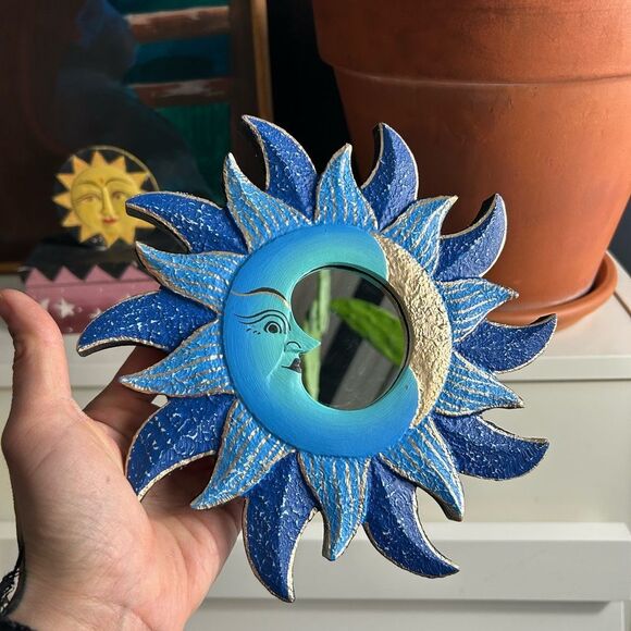 Vintage 8.5" Handpainted Blue and Gold Celestial Wall Mirror Whimsygoth - Picture 10 of 11